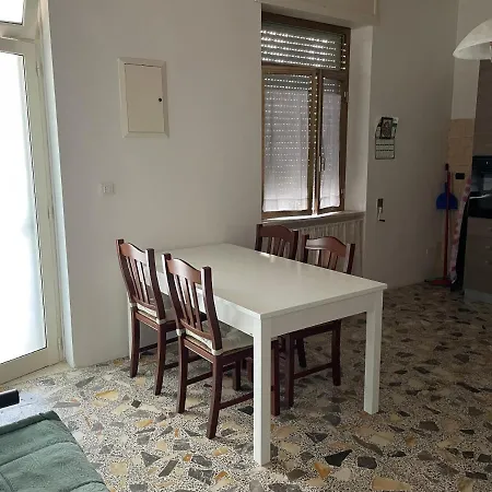 Дом отдыха Casa Alieta Торре-Лапилло